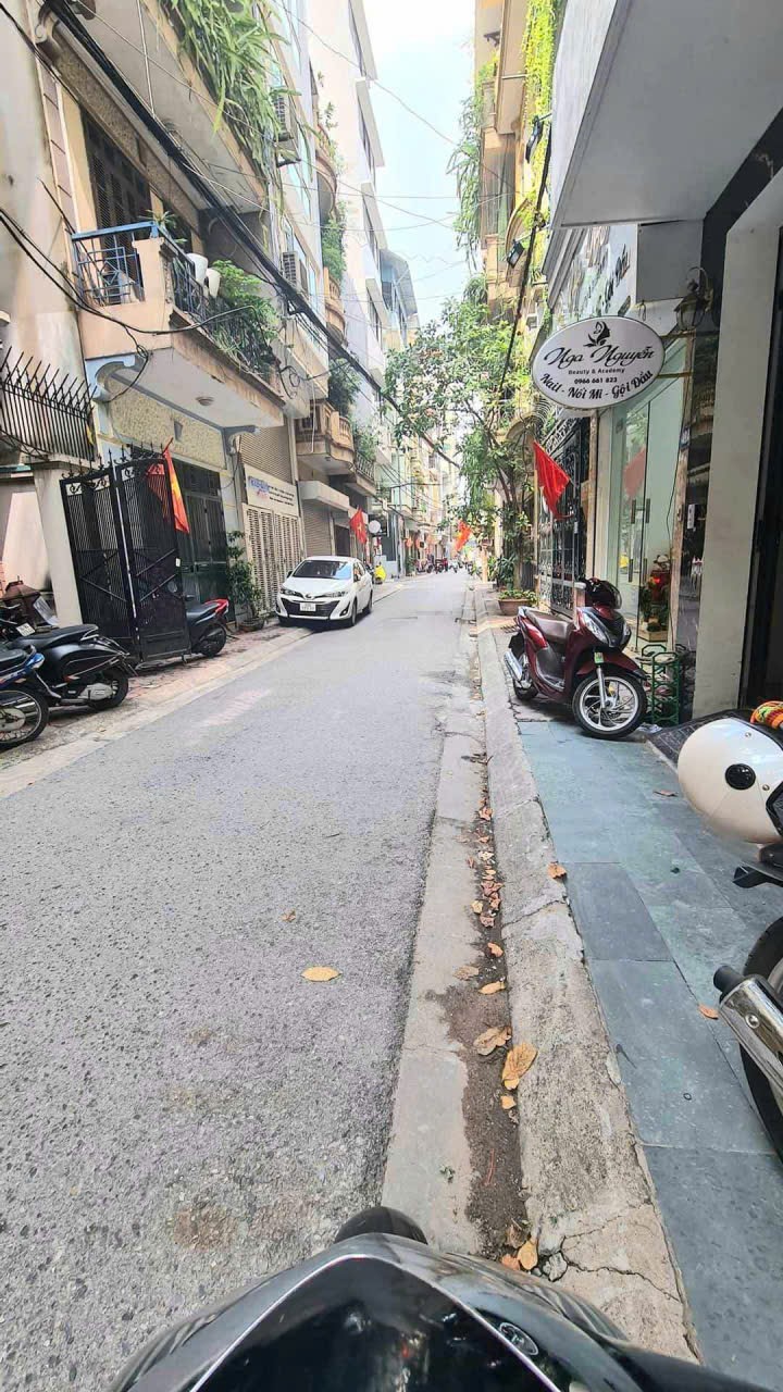 BÁN GẤP MẢNH ĐẤT VÀNG VĂN CAO PHỐ VIP BA ĐÌNH SÓT LẠI PHÂN LÔ 70M MT 5M 14 TỶ