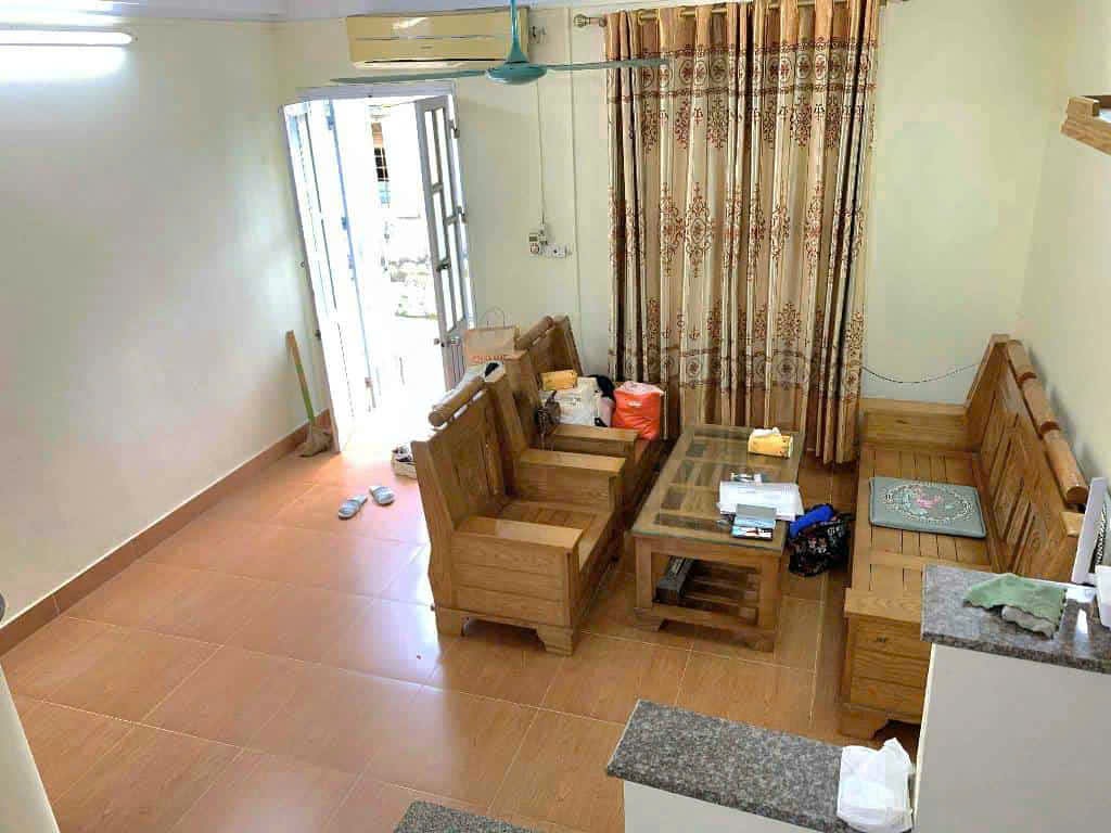 BÁN GẤP NHÀ TỨ LIÊN TT TÂY HỒ Ô TÔ ĐỖ CỬA 40M X 2 TẦNG MT 4,6M 3 TỶ 3