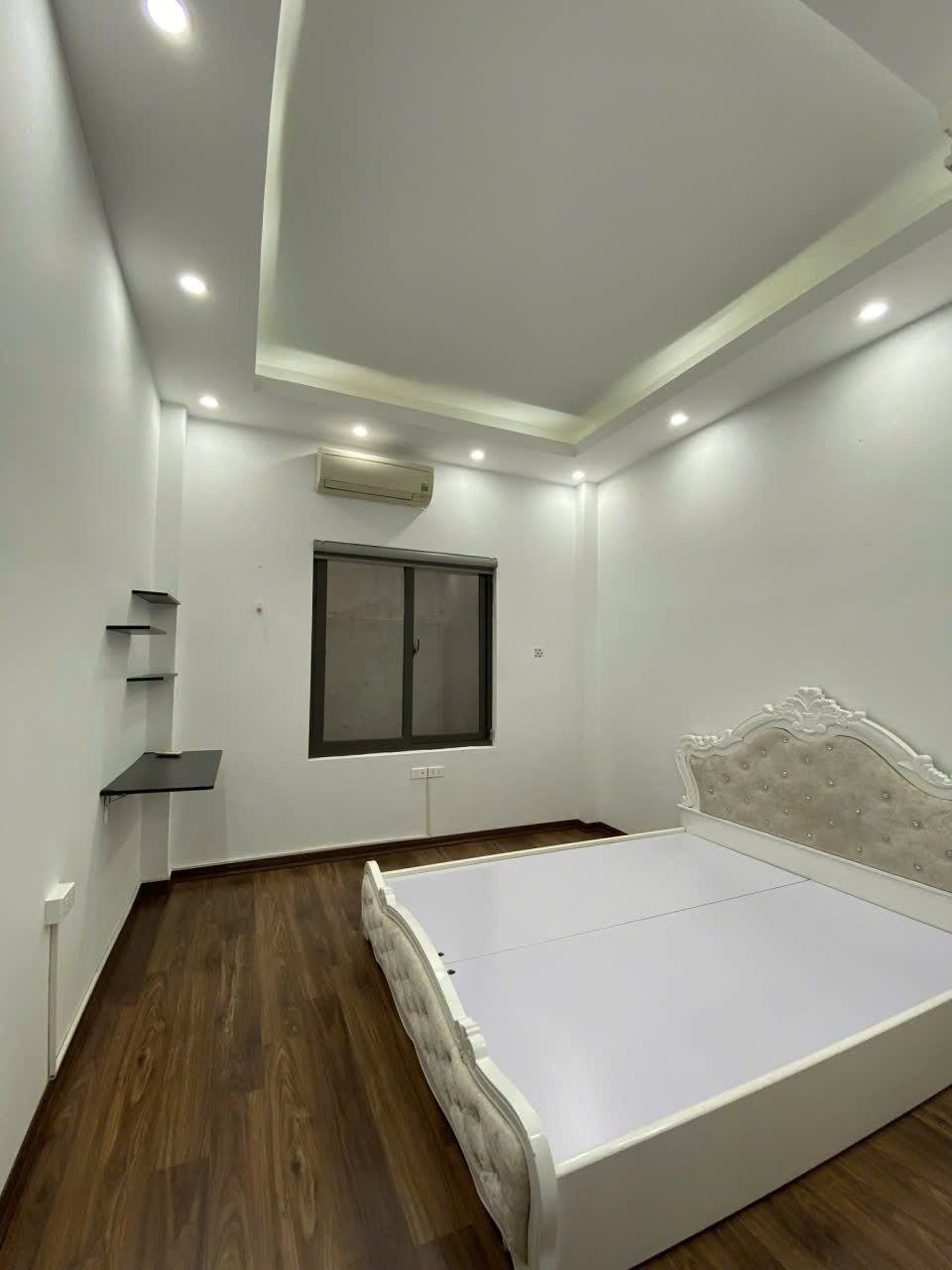 BÁN GẤP NHÀ ĐẸP ÂU CƠ TT TÂY HỒ FULL NỘI THẤT 43M X 4 TẦNG MT 4M 11 TỶ