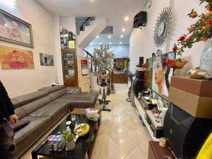 BÁN GẤP NHÀ ĐẸP KIM MÃ PHỐ VIP BA ĐÌNH FULL NỘI THẤT 45M X 4 TẦNG MT 4M 8.6 TỶ 