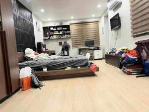 CHÍNH CHỦ CẦN BÁN GẤP NHÀ ĐỘI CẤN TT BA ĐÌNH FULL NỘI THẤT 45M X 4 TẦNG MT 5,75M 8.6 TỶ