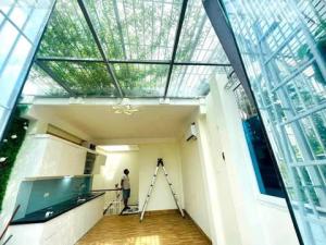NHÀ ĐẸP HOÀNG HOA THÁM_ VĂN CAO TT BA ĐÌNH VIEW MỘNG MƠ THANG MÁY 33M X 5 TẦNG MT 4M 8.6 TỶ