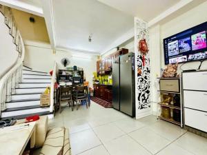 BÁN GẤP NHÀ ÂU CƠ TT TÂY HỒ Ô TÔ ĐỖ CỔNG 40M X 3 TẦNG MT 5M 3 TỶ 3