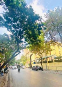 NHANH CÒN KỊP NHÀ CỬA BẮC PHỐ VIP BA ĐÌNH GIÁP RANH HOÀN KIẾM  KD VỈA HÈ Ô TÔ TRÁNH 5 TỶ