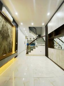 BÁN GẤP NHÀ PHAN ĐÌNH PHÙNG PHỐ VIP BA ĐÌNH GIÁP RANH HOÀN KIẾM MỚI KOONG THANG MÁY 17,3TỶ