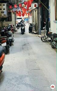 BÁN GẤP NHÀ BA ĐÌNH GIÁP RANH TÂY HỒ, HOÀN KIẾM LÔ GÓC DÂN XÂY 5,4 TỶ.