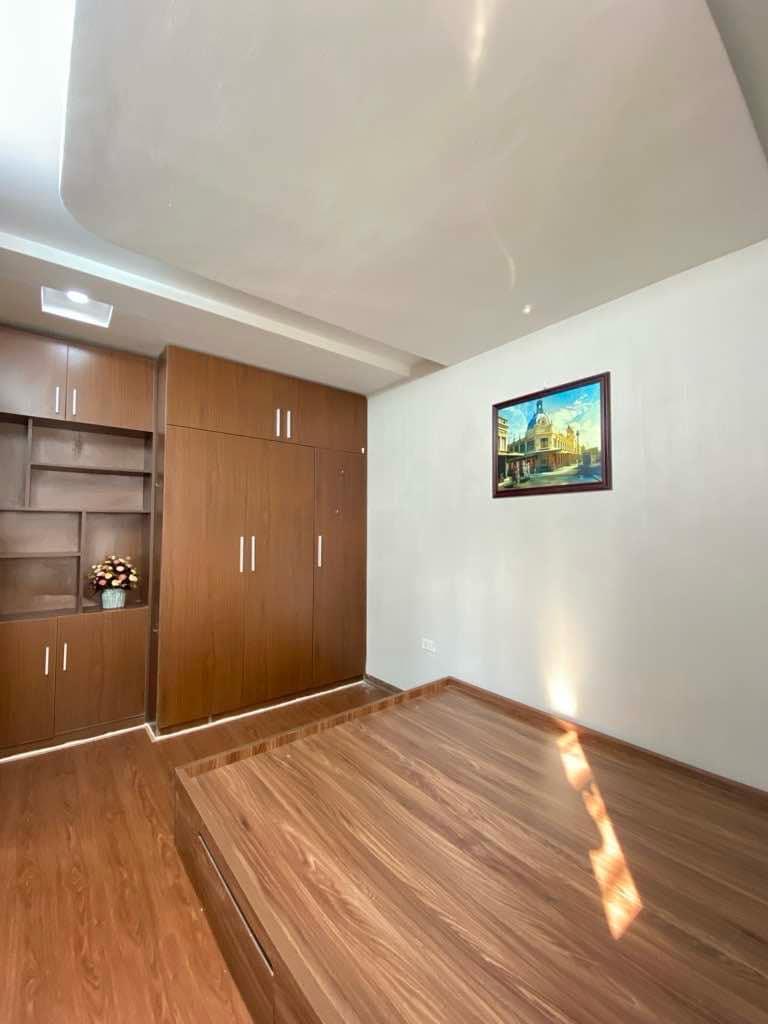 TẦM TIỀN HIẾM - FULL NỘI THẤT VIEW HỒ CỰ LỘC - THANG MÁY,55M2, 1.95 TỶ