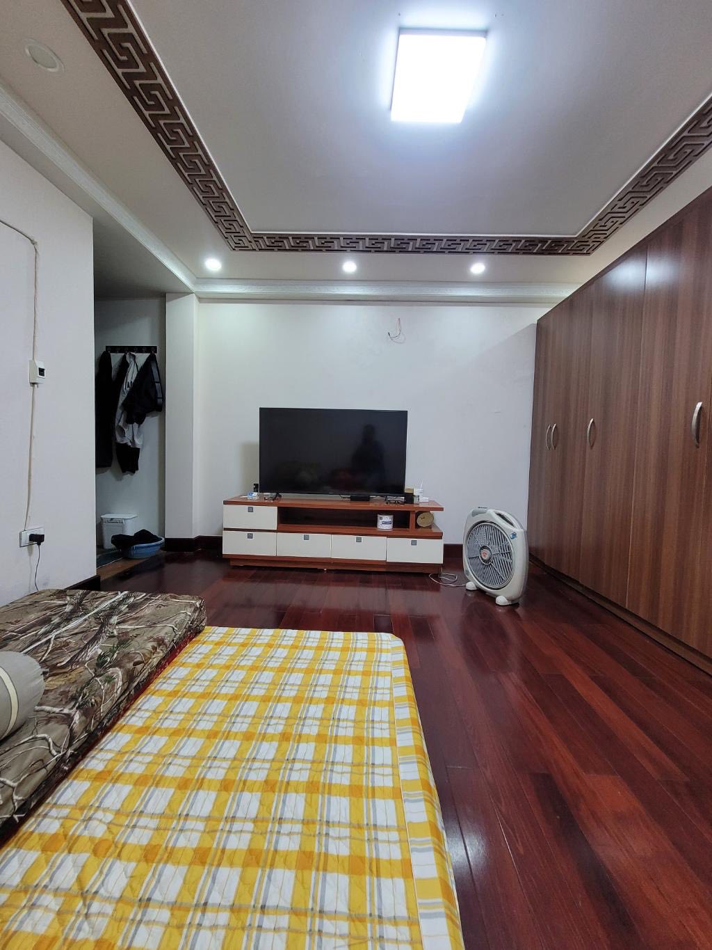 CHỦ TỰ XÂY – NHÀ ĐẸP LONG LANH – CÓ Ô CHỜ THANG MÁY – FULL NỘI THẤT – Ô TÔ TRÁNH –GẦN AEON