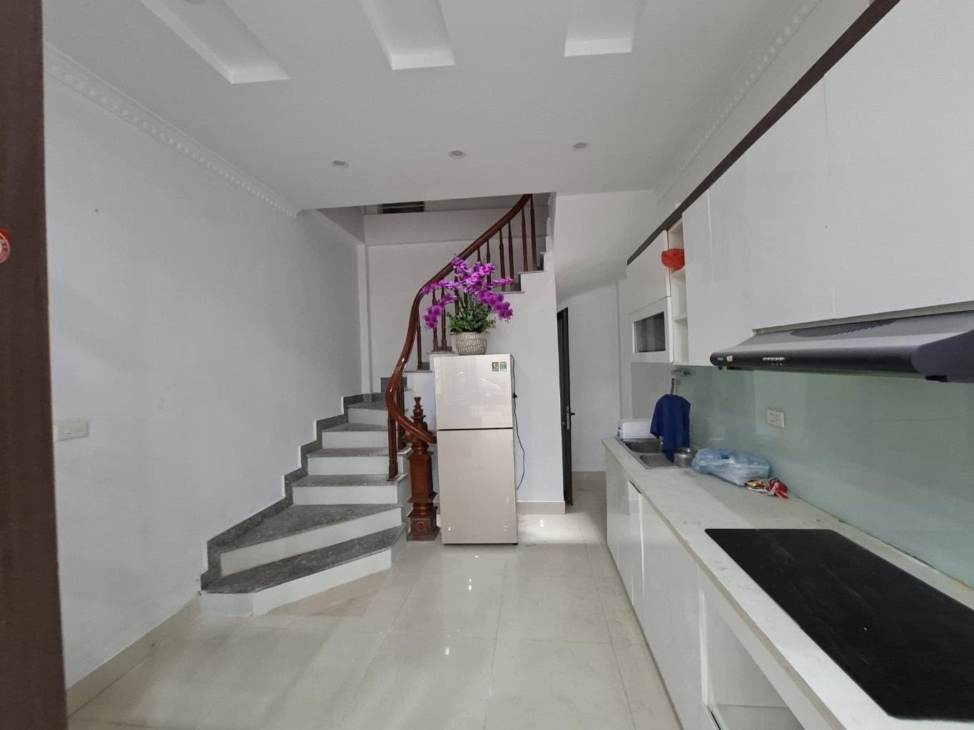 BÁN NHÀ ĐẸP ĐÀM QUANG TRUNG – 30M² x 5 TẦNG – CHỈ 6,5 TỶ – FULL NỘI THẤT, SỔ ĐỎ CHÍNH CHỦ
