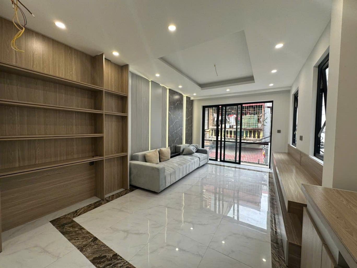 MẶT NGÕ OTO TRÁNH – LÔ GÓC – KINH DOANH – NHÀ MỚI – THANG MÁY – Ô TÔ VÀO NHÀ