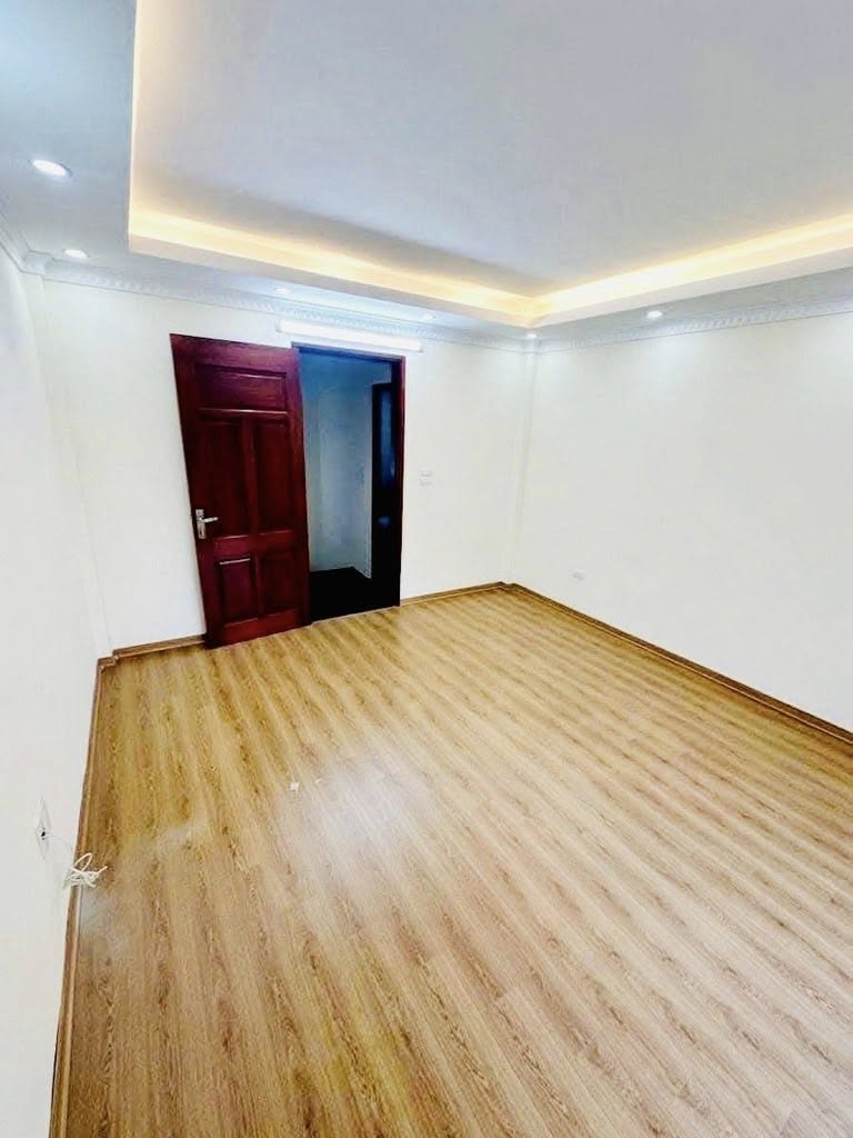 NHÀ MỚI TINH – Ô TÔ CÁCH 30M – NGÕ THÔNG – GẦN AEON MALL LONG BIÊN – SỔ ĐỎ CHÍNH CHỦ