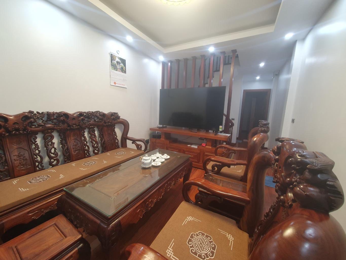 SIÊU PHẨM NHÀ PHÂN LÔ – MẶT NGÕ Ô TÔ TRÁNH – KINH DOANH ĐỈNH – TẶNG FULL NỘI THẤT GỖ