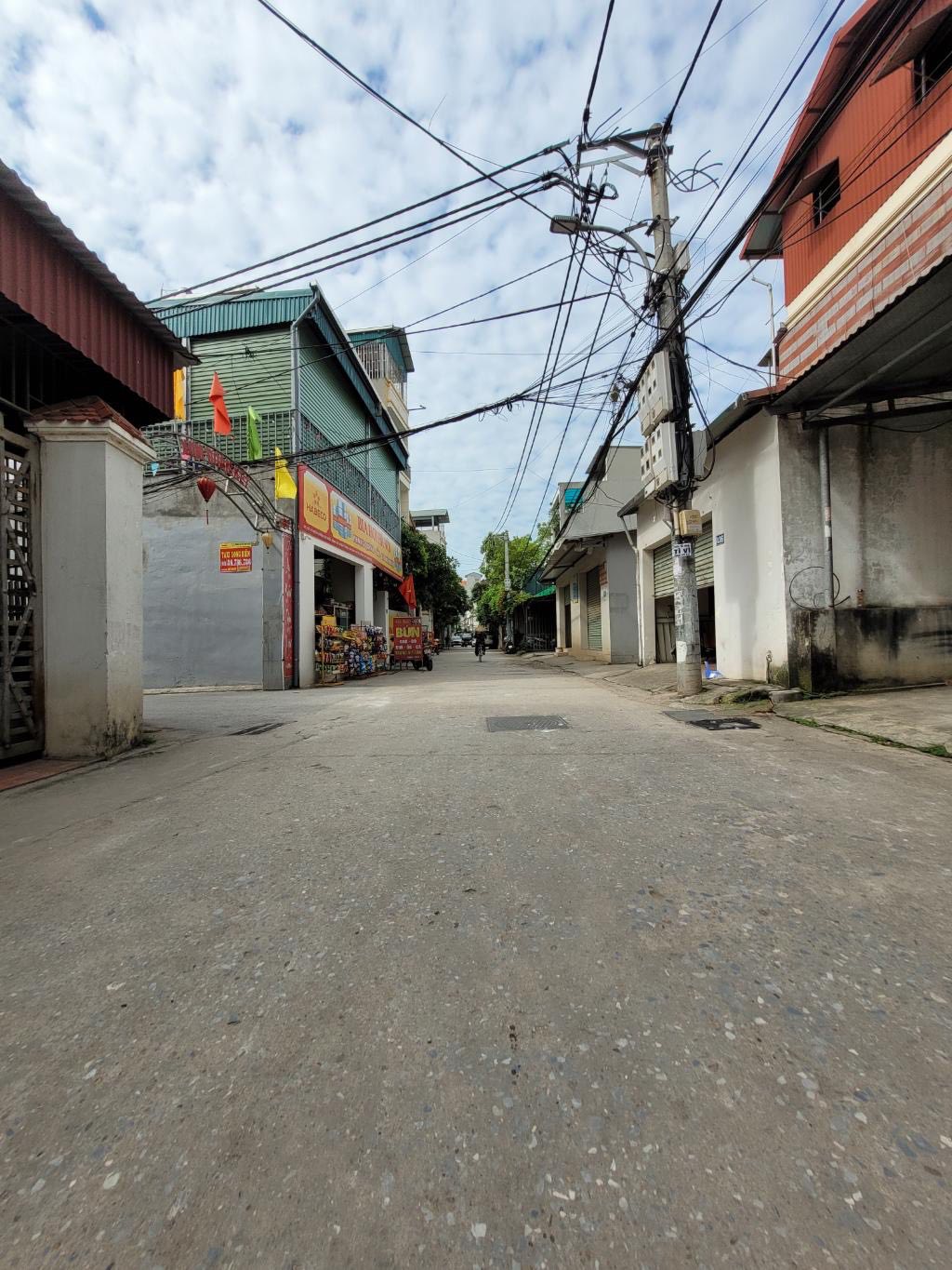 BÁN ĐẤT ĐẸP ĐÔNG DƯ – Ô TÔ VÀO TẬN NƠI – 40M² – CHỈ 2.8 TỶ – SỔ ĐỎ CHÍNH CHỦ