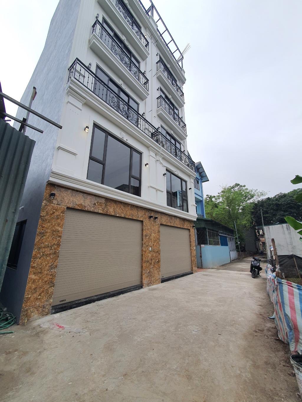 Hiếm Cự Khối - Long biên 6tầng - Gara oto 7 chỗ - nhà mới tinh