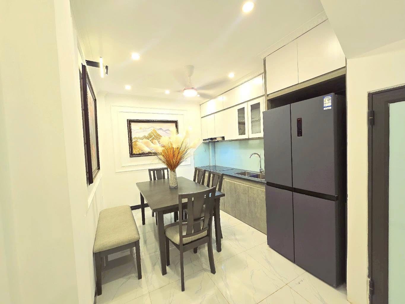 LÔ GÓC 3 MẶT THOÁNG - NHÀ MỚI ĐẸP - FULL NỘI THẤT VIP - GẦN AEON LONG BIÊN