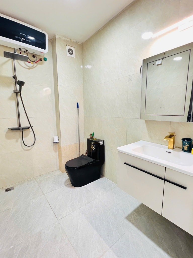Bán nhà Cự Khối -Ô TÔ ĐỖ CỔNG - NỘI THẤT ĐẦY ĐỦ