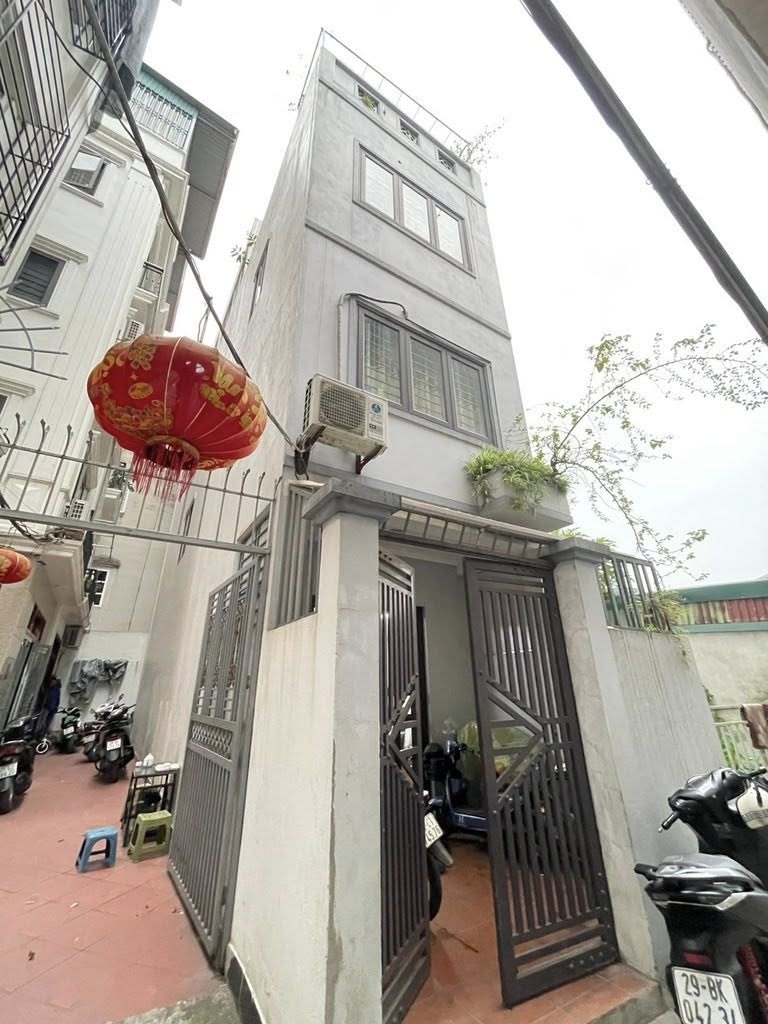 Bán nhà THẠCH BÀN - LONG BIÊN 52m 4tầng 2Thoáng ĐẦY ĐỦ NỘI THẤT