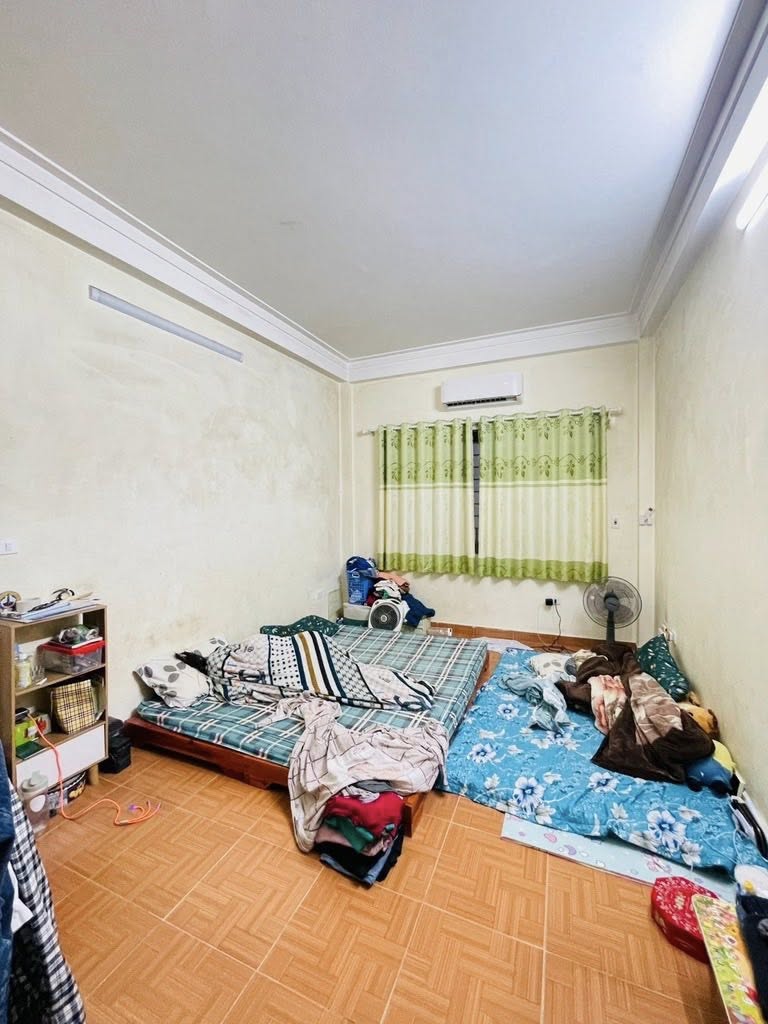 Bán nhà THẠCH BÀN - LONG BIÊN 52m 4tầng 2Thoáng ĐẦY ĐỦ NỘI THẤT