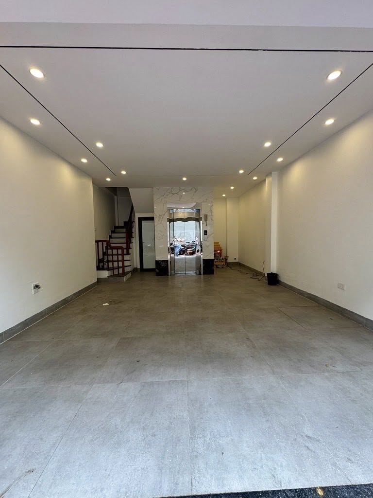 Nhà Đẹp ĐÀM QUANG TRUNG 6tầng THANG MÁY - OTO 7c - NGÕ THÔNG - Gần AEON