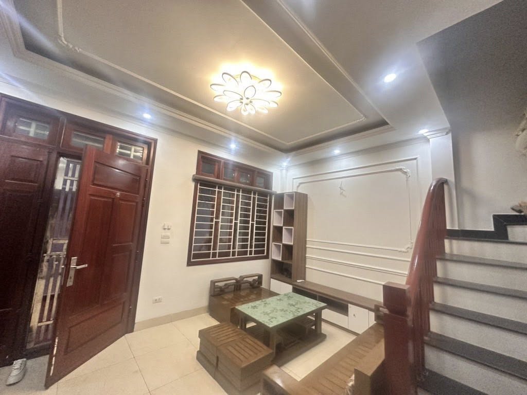 Bán nhà Bồ Đề - Long Biên 5Tầng - Lô Góc - Đầy Đủ Nội Thất