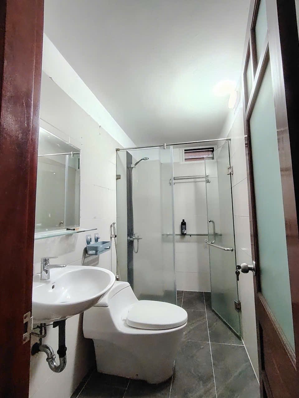 Bán nhà Ngọc Lâm - Long Biên 52m 5tầng - oto tránh vỉa hè - Ngõ Thông - Kinh Doanh - Nhỉnh 14tỷ