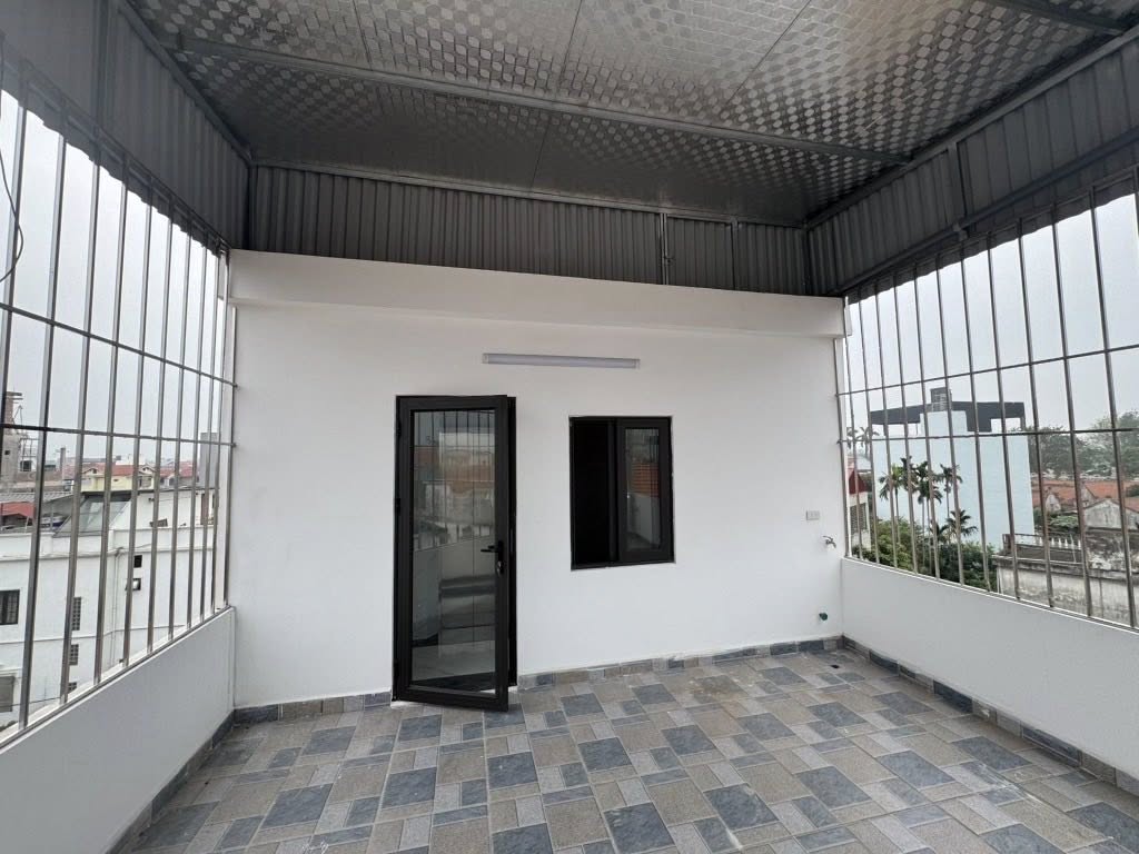 Bán nhà Cự Khối 52m 5tầng Thang Máy - Gara oto - Ngõ thông - Giá 7,65tỷ
