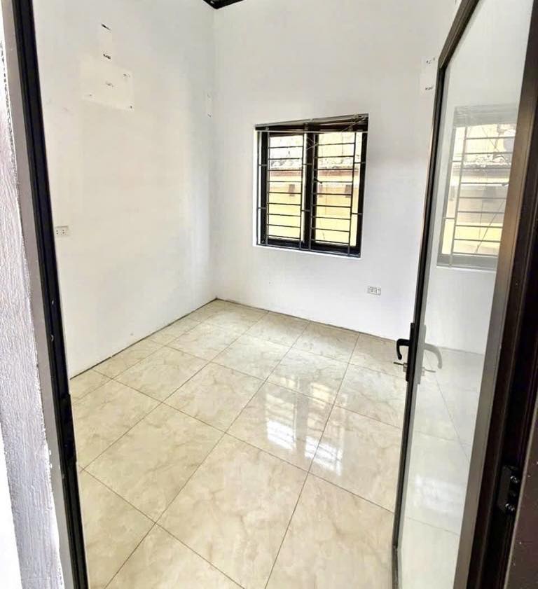 NHÀ ĐẸP ĐÔNG DƯ 3TẦNG Oto ĐỖ CỔNG - ĐẦY ĐỦ NỘI THẤT - GIÁ 4,5tỷ