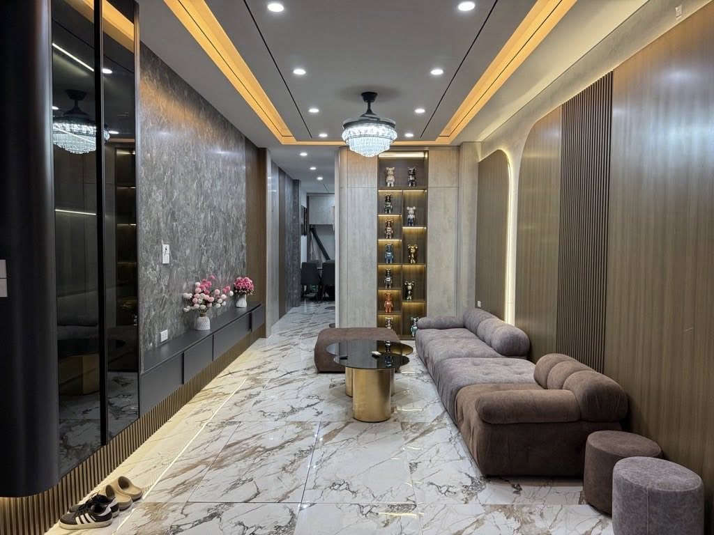 Nhà mới ĐÀM QUANG TRUNG 5TẦNG THANG MÁY - FULL NỘI THẤT