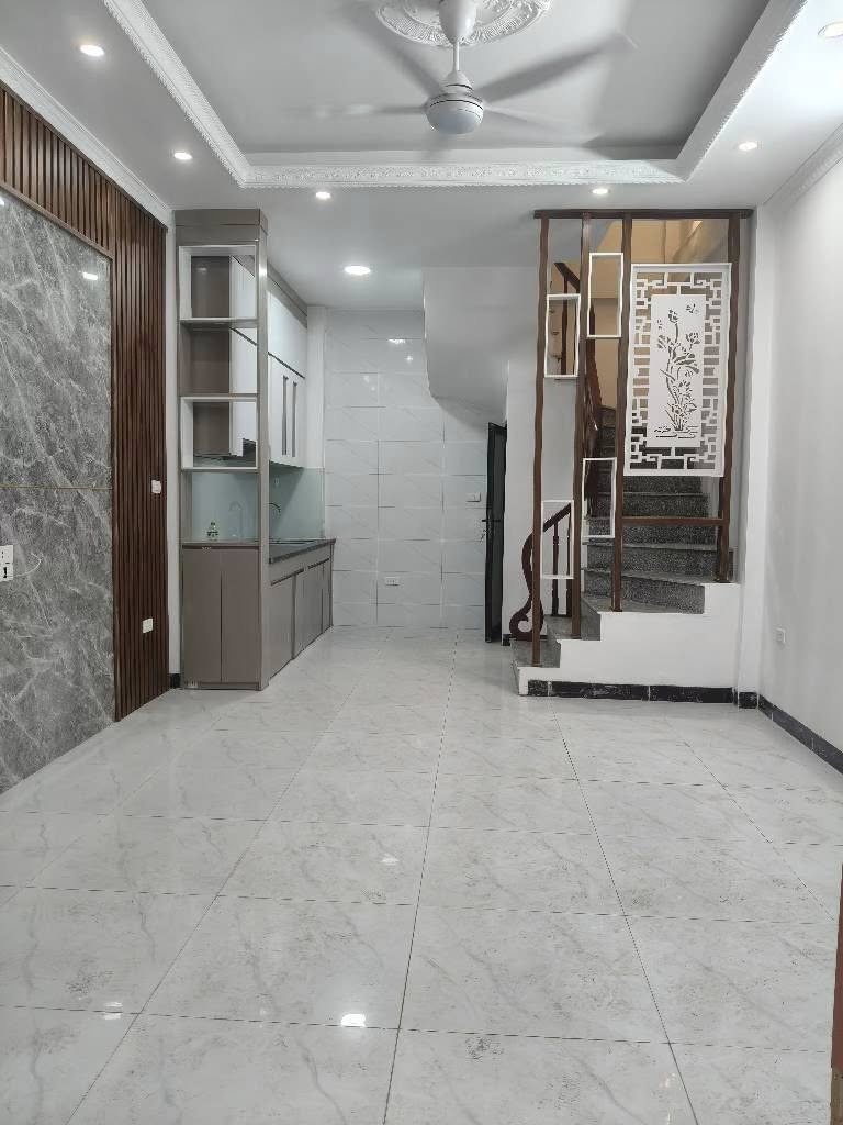 Nhà Mới PHÚC LỢI - LONG BIÊN 5TẦNG - MẶT TIỀN RỘNG - NỞ HẬU ĐẸP