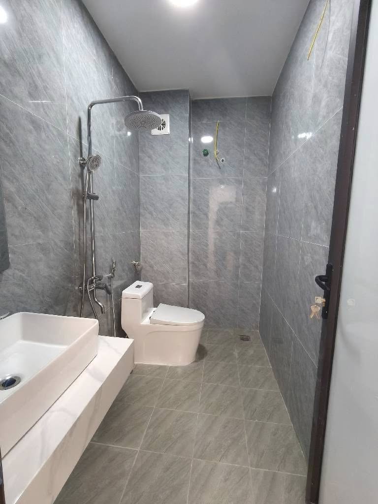 Nhà Mới PHÚC LỢI - LONG BIÊN 5TẦNG - MẶT TIỀN RỘNG - NỞ HẬU ĐẸP
