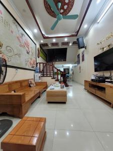 CHỦ TỰ XÂY – NHÀ ĐẸP LONG LANH – CÓ Ô CHỜ THANG MÁY – FULL NỘI THẤT – Ô TÔ TRÁNH –GẦN AEON