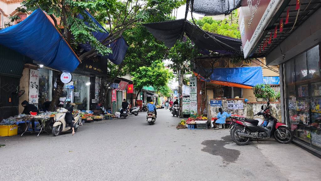 BÁN NHÀ LA NỘI - CCMN DÒNG TIỀN - 24 PHÒNG CÓ GÁC XÉP KHÉP KÍN FULL NỘI THẤT - DÒNG TIỀN 1 TỶ/NĂM - THANG MÁY ÊM RU - 95 M2 MẶT TIỀN 5 M2 - GIÁ CHỈ 17,X TỶ