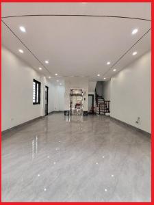 Bán nhà phố Trạm, Long Biên, 52m², 6 tầng, 9  tỷ 7 Gara thang máy