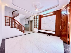 Nhà đẹp Đàm quang Trung 35m², 5 tầng, 4PN, 3WC, Long Biên - 5.7 tỷ