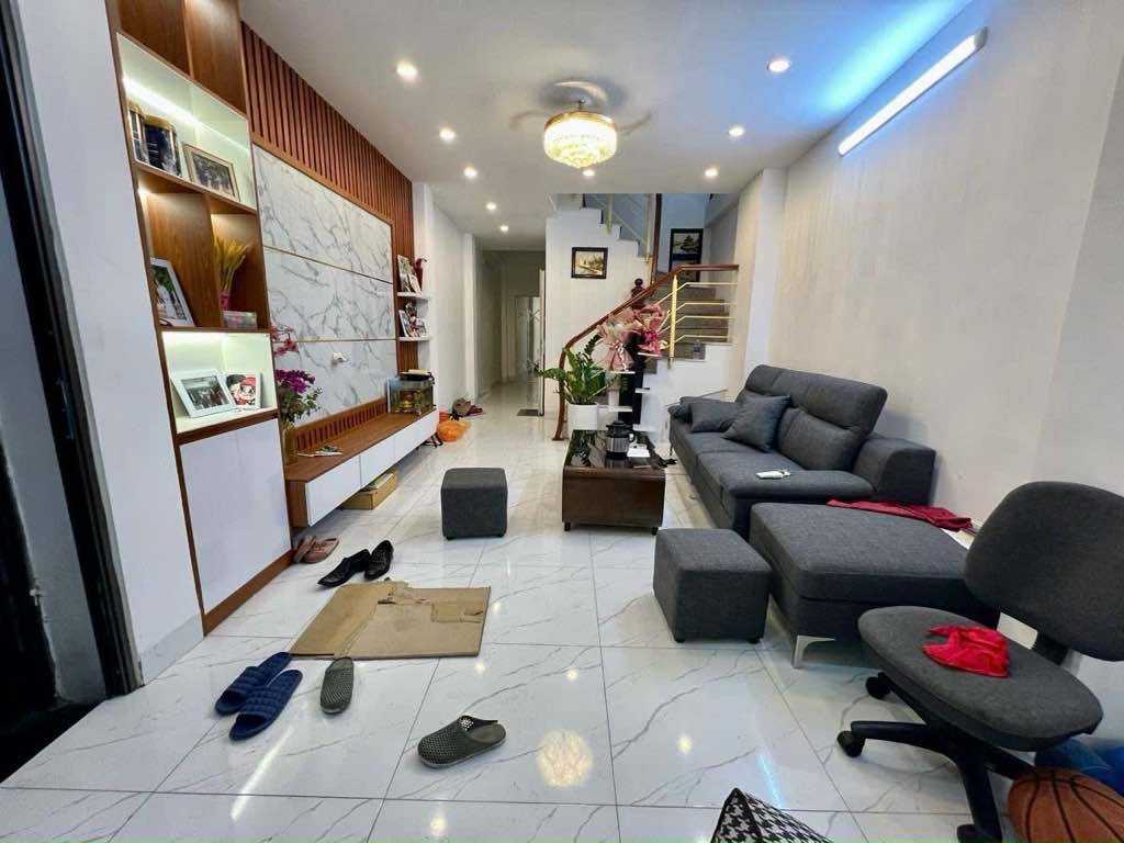 Bán nhà Mỹ Đình 45m² 5tầng .Full Nội thất . 6 tỷ (0876196866) chốt nhanh..