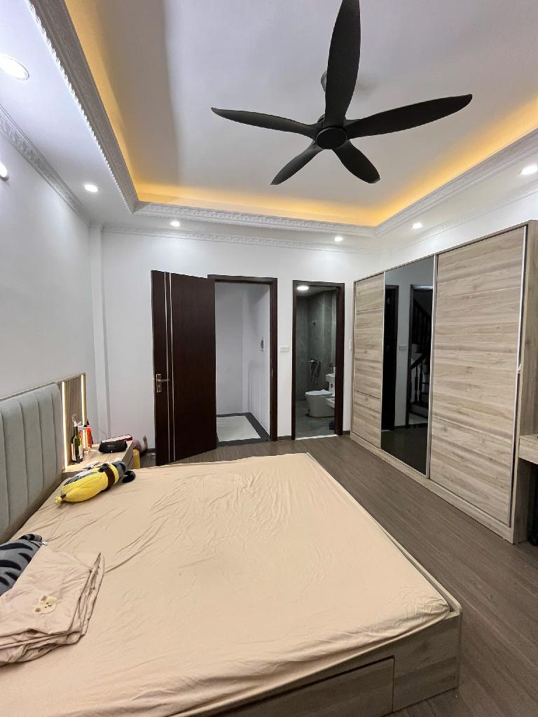 Chính Chủ Cần Bán nhà 3 Tầng. Quận Nam Từ Liêm - Diên Tích .30m2  Ngõ Thông - Nhà Dân Xây - Pull Nội Thất