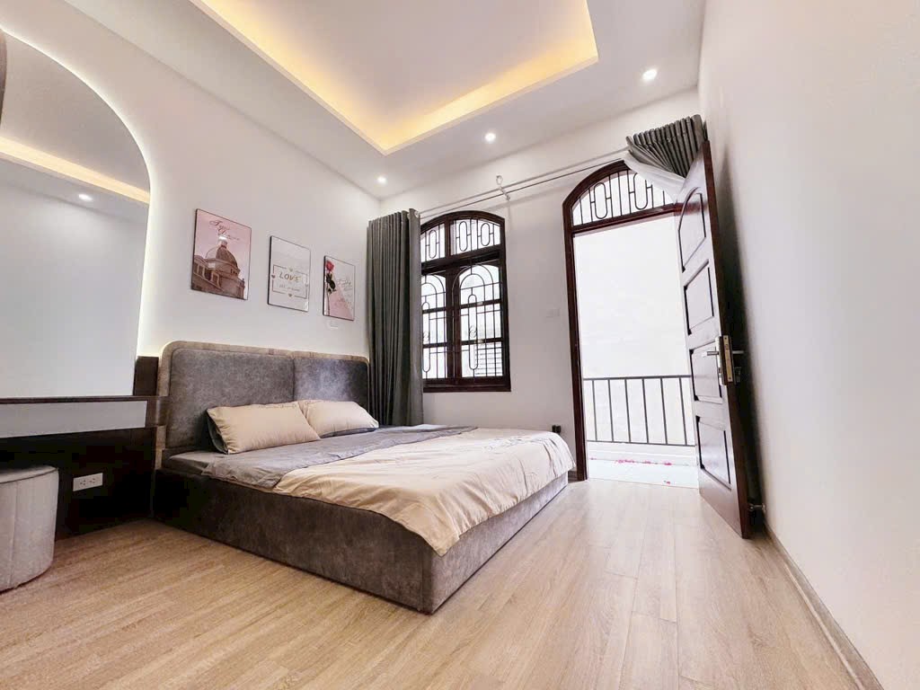 SIÊU PHẨM HOÀNG MAI - NHÀ ĐỊNH CÔNG THƯỢNG - NHÀ 5 MỚI - OTO 5 TẠ ĐỖ CỬA- 10! RA Ô TÔ - HAI THOÁNG- FULL NỘI THẤT HIỆN ĐẠI - SỔ VUÔNG ĐÉT  Thiết kế :48/54 X5TẦNG - 4 NGỦ + VS -VÀI BƯỚC CHÂN RA LÊ TRỌNG TẤN - CÔNG NĂNG ĐỈNH - TIỆN ÍCH BẠT NGÀN - SỔ VUÔNG
