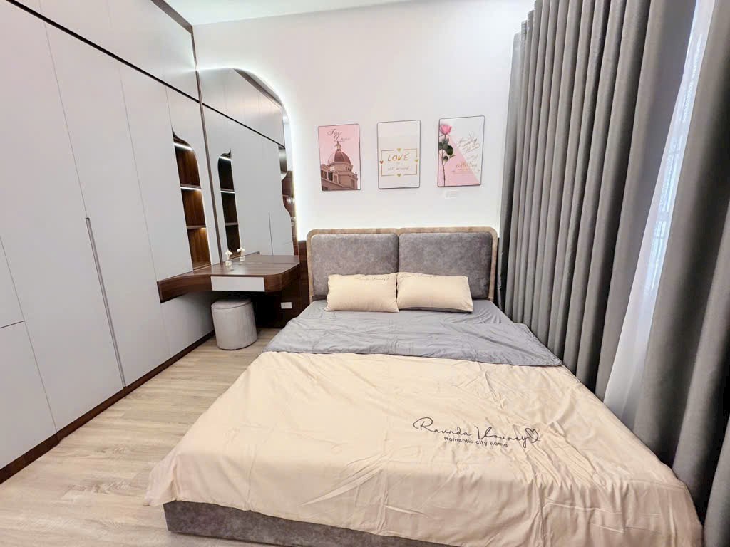 SIÊU PHẨM HOÀNG MAI - NHÀ ĐỊNH CÔNG THƯỢNG - NHÀ 5 MỚI - OTO 5 TẠ ĐỖ CỬA- 10! RA Ô TÔ - HAI THOÁNG- FULL NỘI THẤT HIỆN ĐẠI - SỔ VUÔNG ĐÉT  Thiết kế :48/54 X5TẦNG - 4 NGỦ + VS -VÀI BƯỚC CHÂN RA LÊ TRỌNG TẤN - CÔNG NĂNG ĐỈNH - TIỆN ÍCH BẠT NGÀN - SỔ VUÔNG