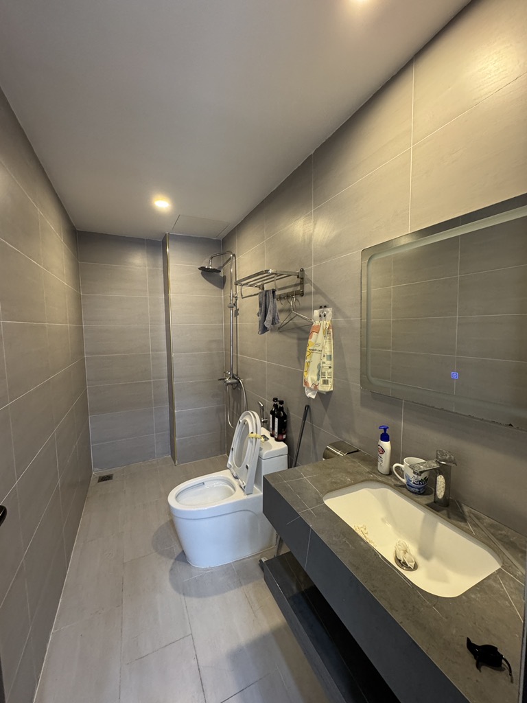 Cần bán nhà Vũ Đình Tụng 38 m2 6 tầng . Bán 8,8 tỉ