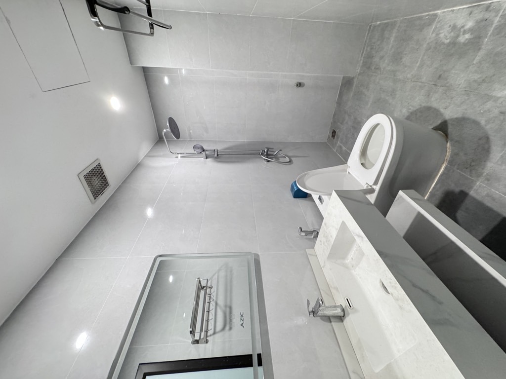 Bán nhà Đàm Quang Trung 48 m2 6 tầng . Chào 11,8 tỉ