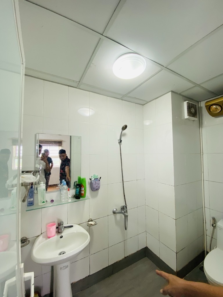 Cần bán căn hộ cc CT2A Thạch Bàn 70 m2 . Chào 4 tỉ