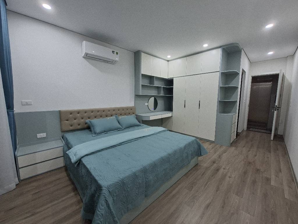 Bán nhà 39 m2 6 tầng mt 3,6 m  . Giá 12,79 tỉ