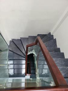 Cần bán nhà Vũ Đình Tụng 38 m2 6 tầng . Bán 8,8 tỉ
