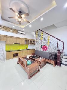 Bán nhà ngõ Quận Long Biên 30 m2 4 tầng. Rao 8,5 tỉ