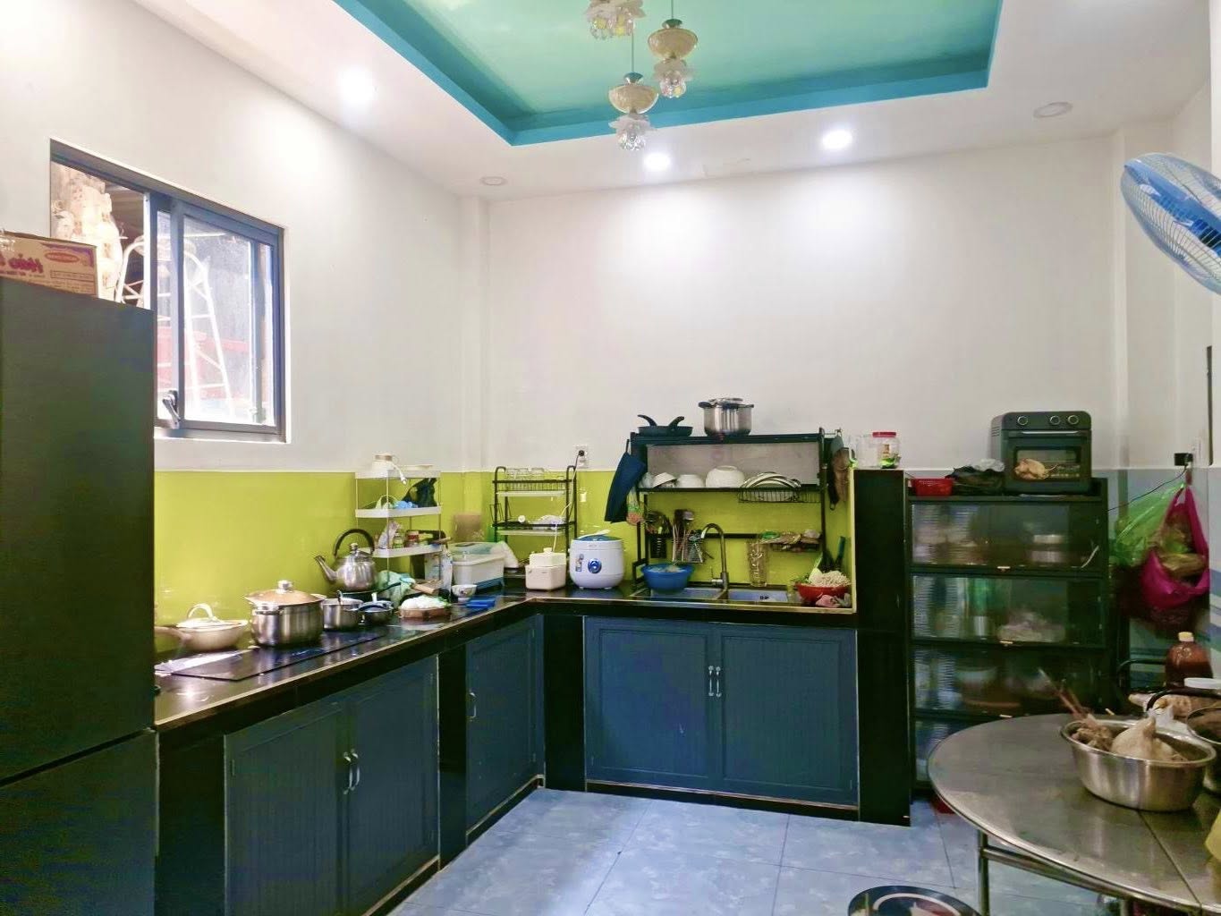 Nhà Hiếm Q7- 6.8* 13- 3PN, 3WC- Chỉ 3t890.