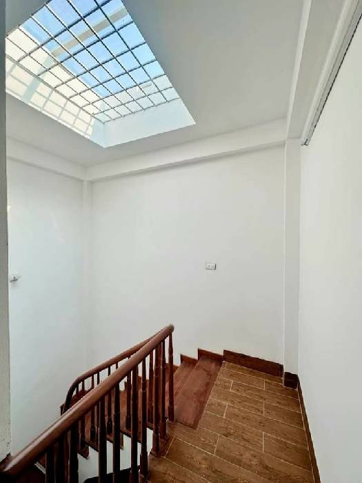 Bán nhà 5 tầng Liên Mạc Thượng Cát, Bắc Từ Liêm, ô tô đỗ cổng, hơn 5 tỷ.