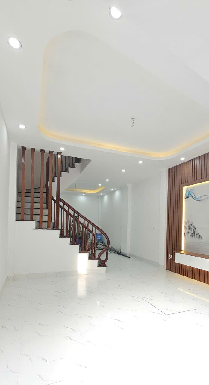 Bán nhà 5 tầng Liên Mạc Thượng Cát, Bắc Từ Liêm, ô tô đỗ cổng, hơn 5 tỷ.