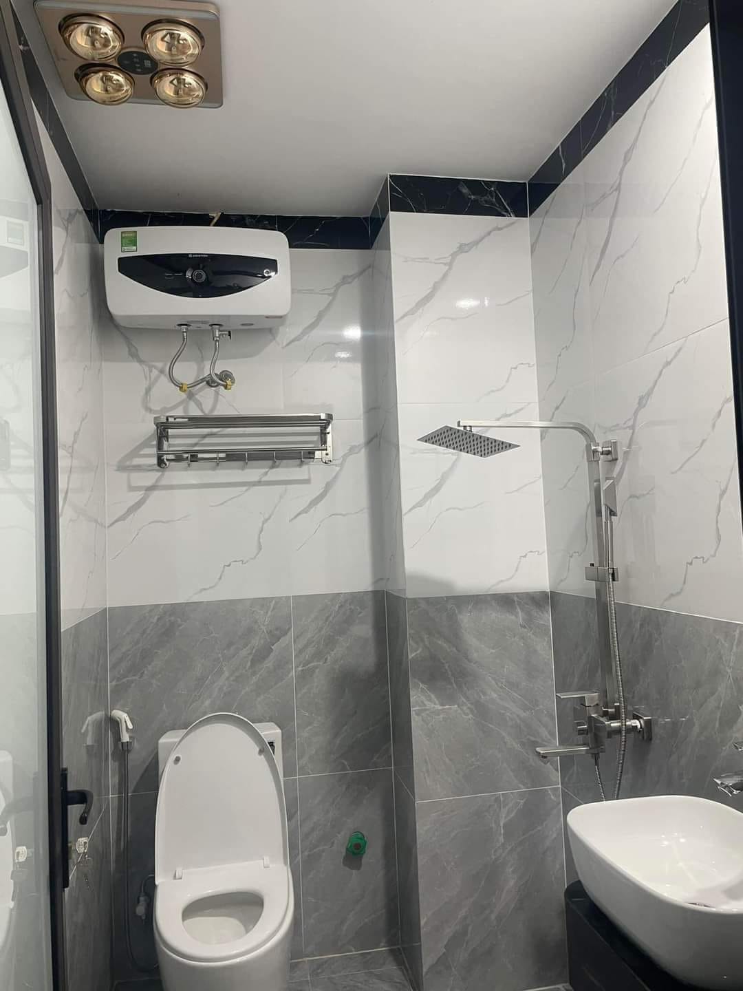 BÁN NHÀ RIÊNG LÔ GÓC 5 TẦNG – Ô TÔ VÀO NHÀ – THỊ TRẤN PHÙNG, ĐAN PHƯỢNG – NHỈNH 5 TỶ