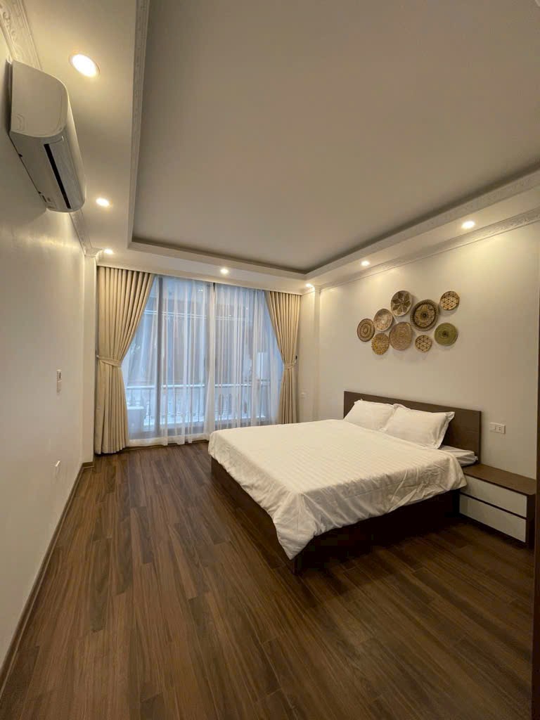 Bán NR 6 tầng THANG MÁY 42m2 phố Văn Cao, 20m ra ô tô chỉ 11,4 tỷ. Lh: 0392863486.