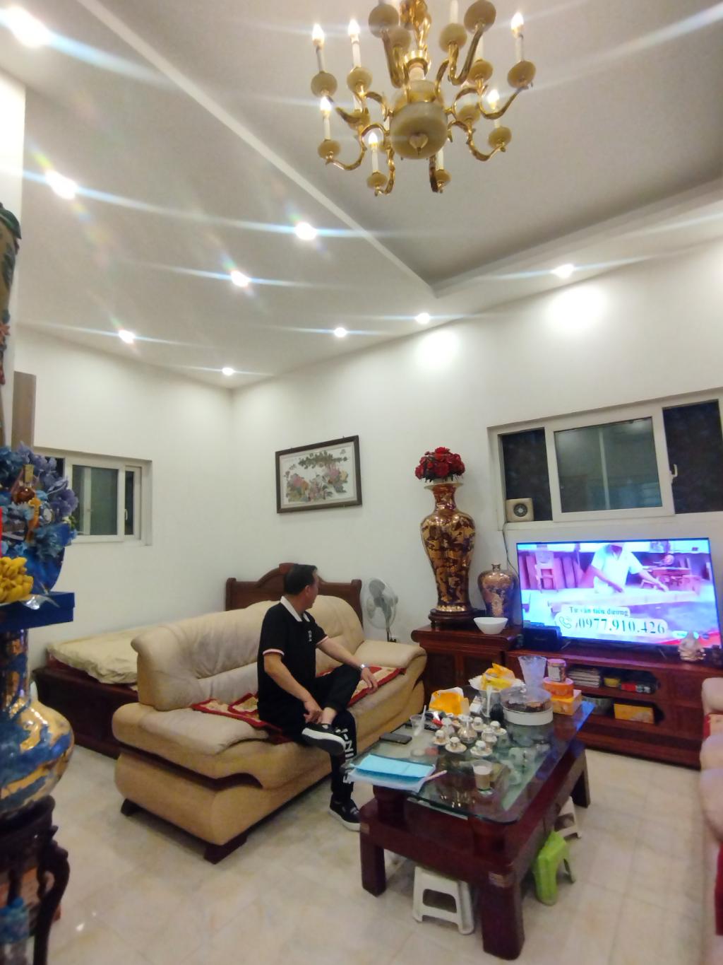 LÔ GÓC/NGÕ THÔNG/KINH DOANH/NHÀ DÂN/MT RỘNG/49M2 CHỈ HƠN 10 TỶ.